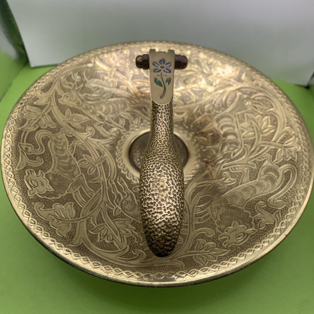 Vintage Tamar Enamel Flower  Brass Nut Cracker Mounted Footed Bowl Israel - Picture 3 of 14